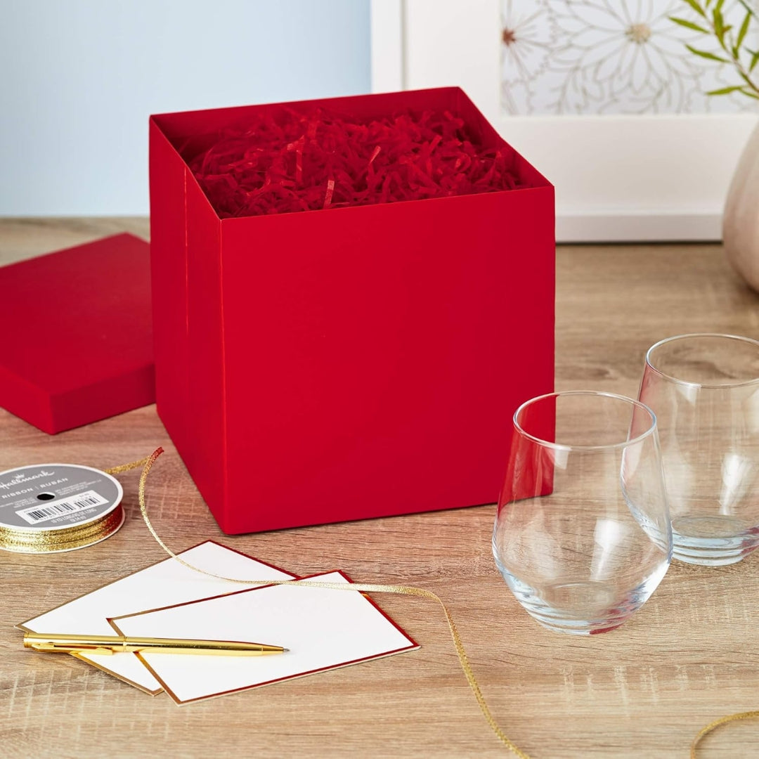 Caja de Regalo y Confeti 7.25 x 7.19 roja